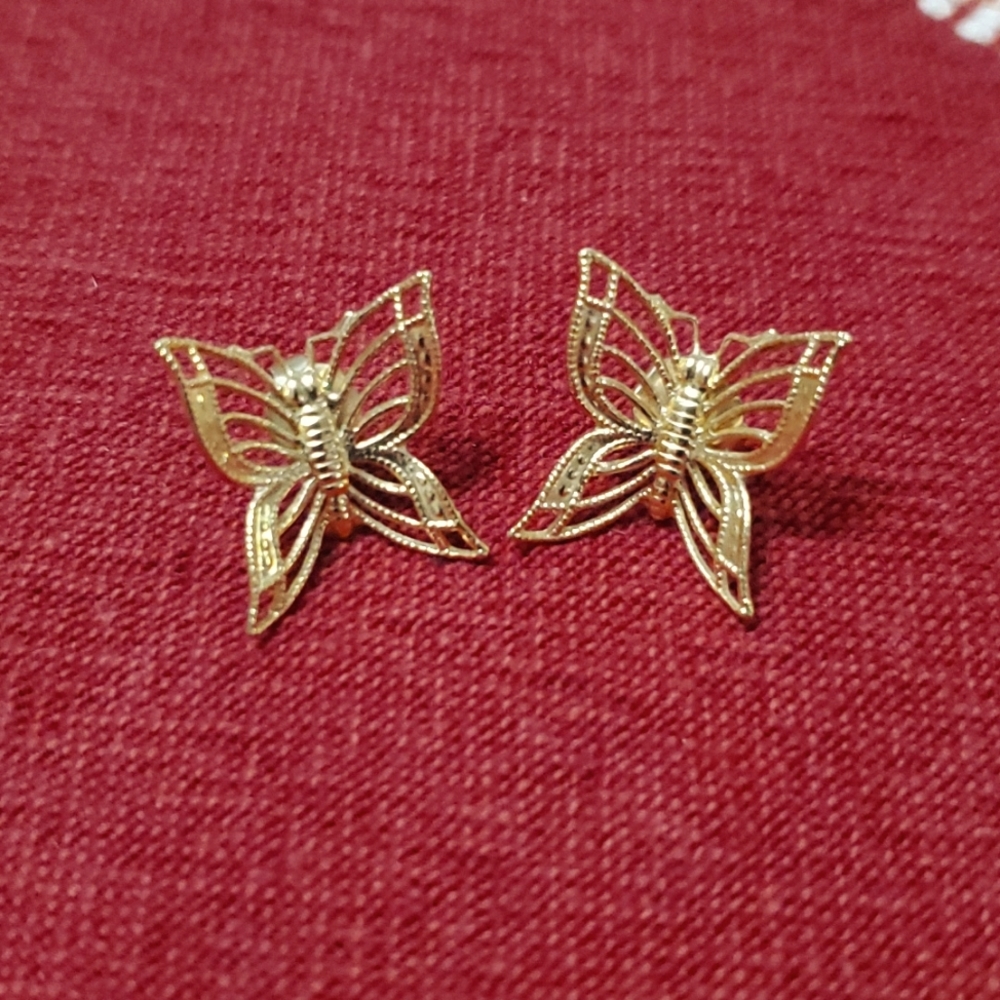 Pretty Butterfly Earrings
